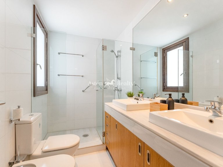 Town House for Sale in El Medano, Tenerife 17