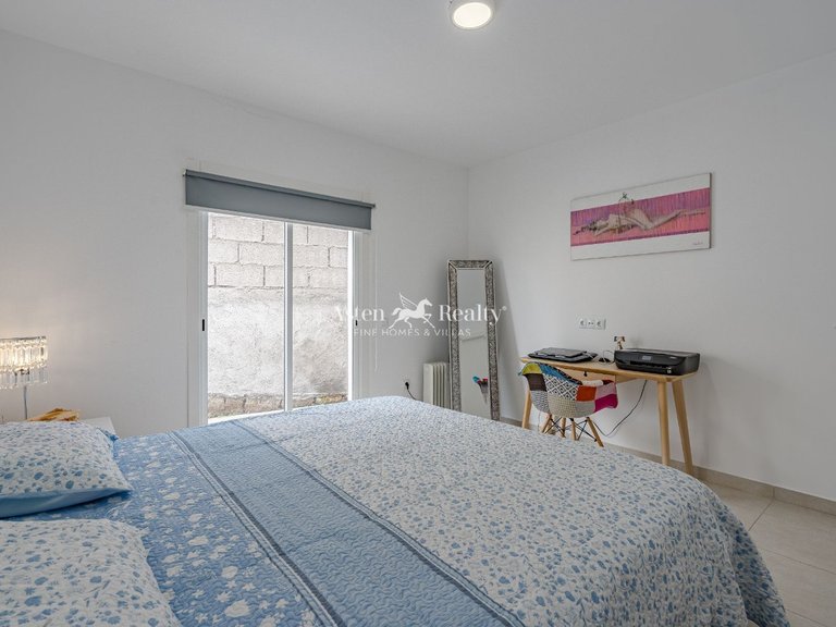 Villa for Sale in San Miguel, Tenerife 10
