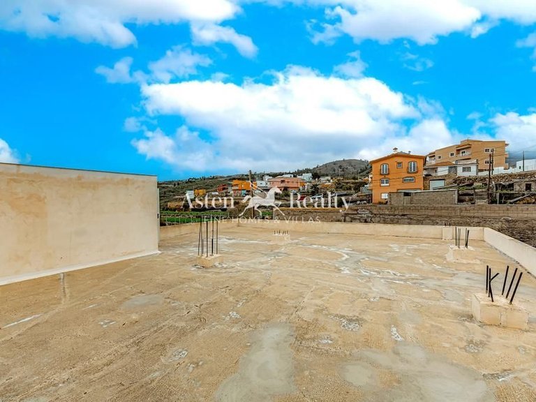 Villa for Sale in San Miguel, Tenerife 22
