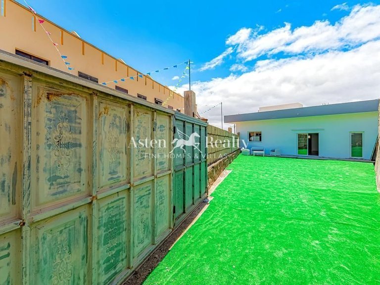 Villa for Sale in San Miguel, Tenerife 31