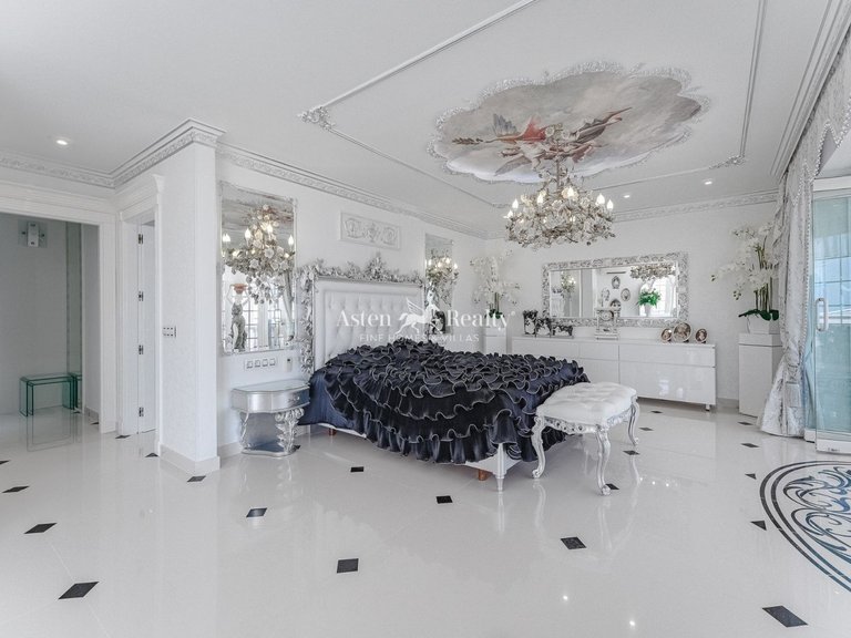 Villa for Sale in La Caleta, Tenerife 22