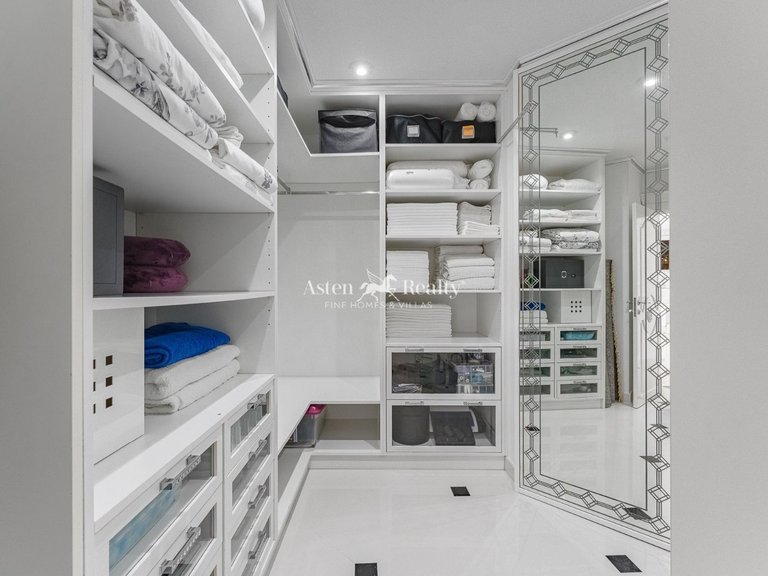 Villa for Sale in La Caleta, Tenerife 29