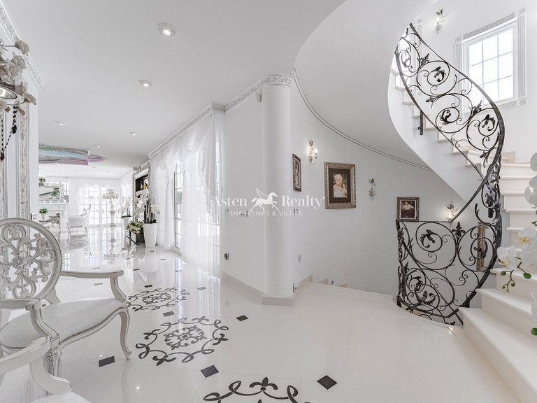 Villa for Sale in La Caleta, Tenerife 42