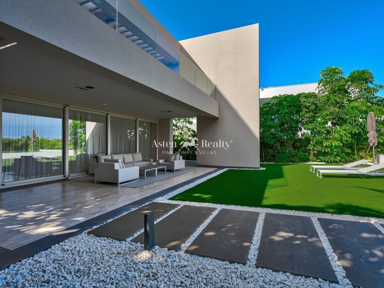 Villa for Sale in La Caleta, Tenerife 16