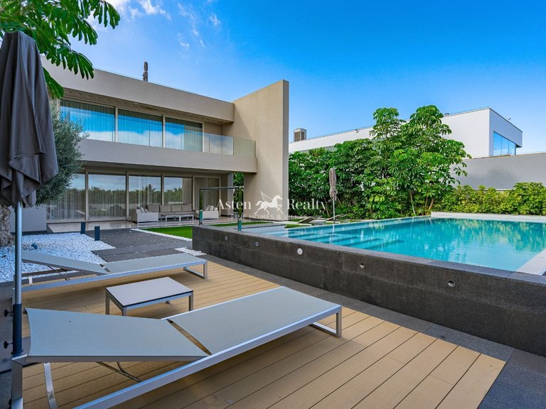 Villa for Sale in La Caleta, Tenerife 10