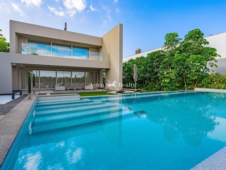 Villa for Sale in La Caleta, Tenerife 9