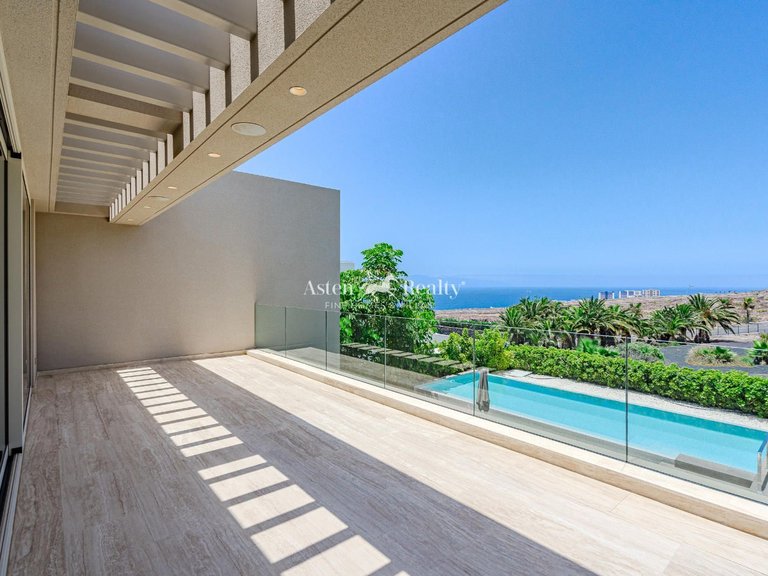 Villa for Sale in La Caleta, Tenerife 41