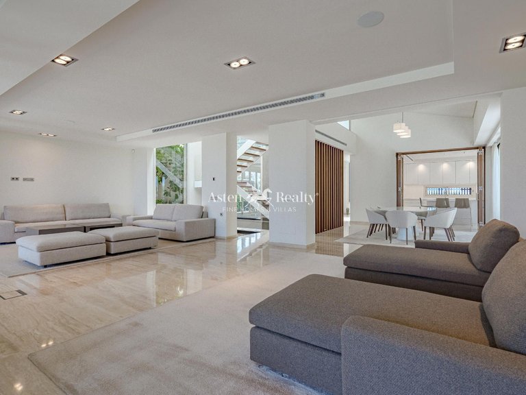 Villa for Sale in La Caleta, Tenerife 24