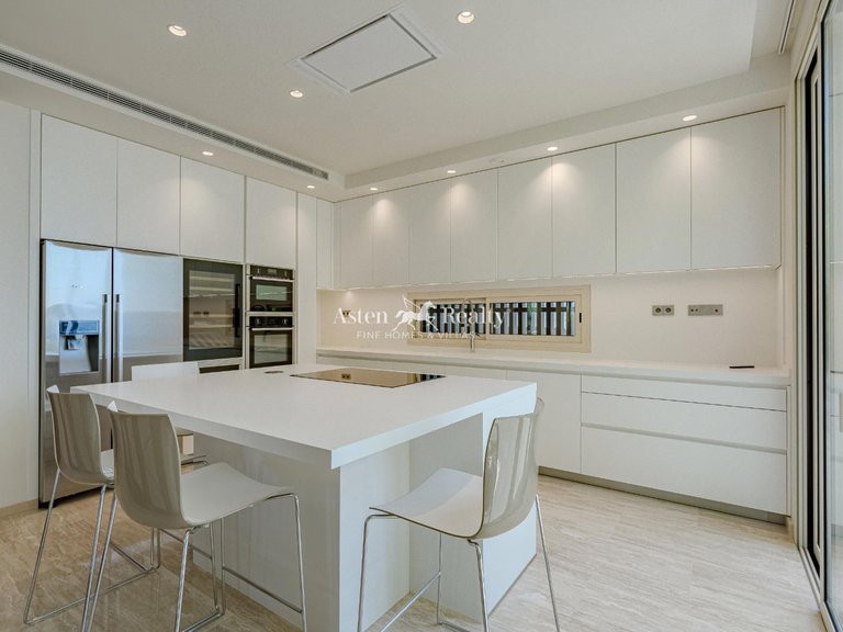 Villa for Sale in La Caleta, Tenerife 30