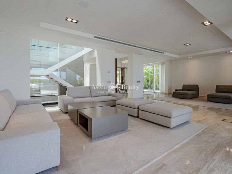 Villa for Sale in La Caleta, Tenerife 22