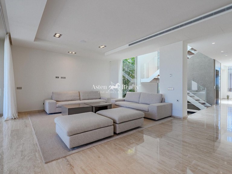 Villa for Sale in La Caleta, Tenerife 23