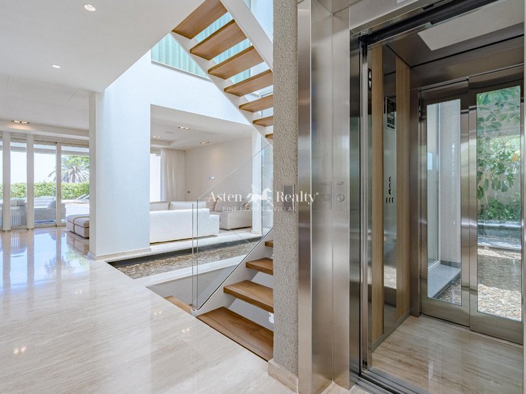 Villa for Sale in La Caleta, Tenerife 35