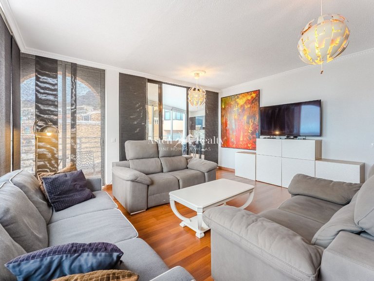 Villa for Sale in San Eugenio Alto, Tenerife 3