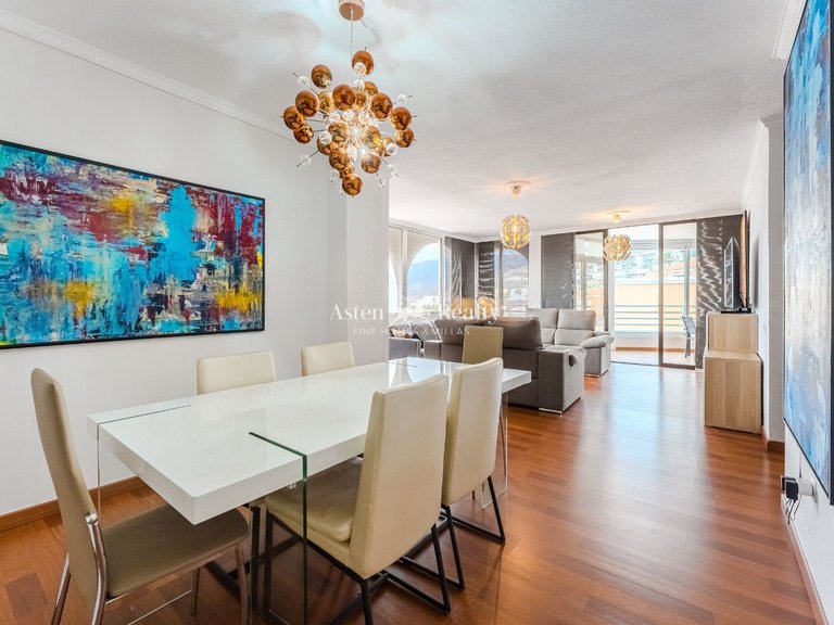Villa for Sale in San Eugenio Alto, Tenerife 7