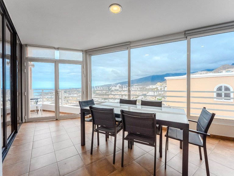 Villa for Sale in San Eugenio Alto, Tenerife 9