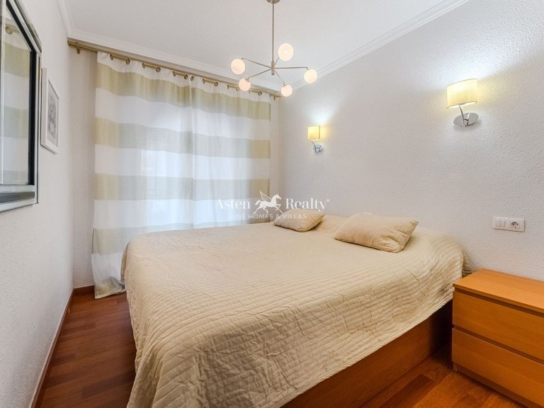 Villa for Sale in San Eugenio Alto, Tenerife 20