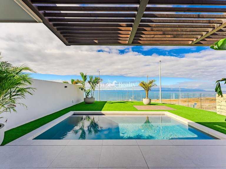 Villa for Sale in Callao Salvaje, Tenerife 1