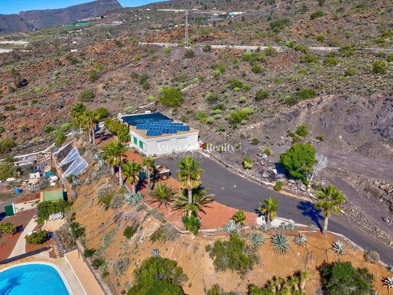 Villa for Sale in Guia De Isora, Tenerife 49