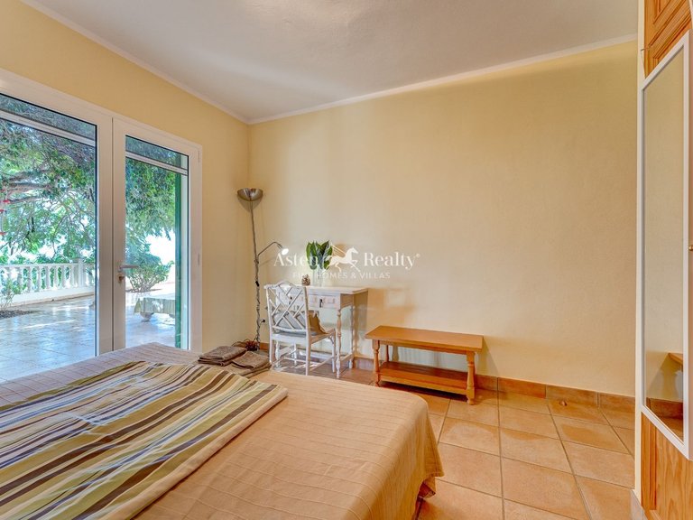 Villa for Sale in Guia De Isora, Tenerife 23