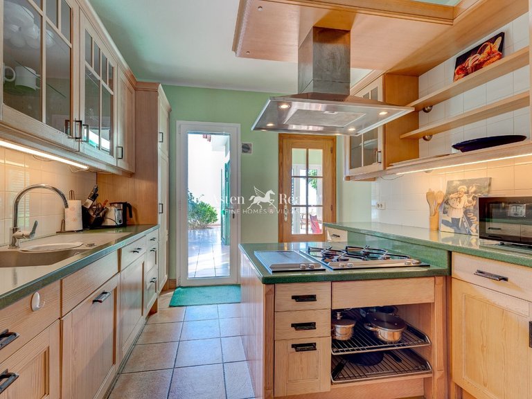 Villa for Sale in Guia De Isora, Tenerife 14