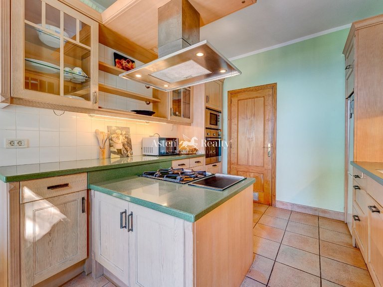 Villa for Sale in Guia De Isora, Tenerife 16