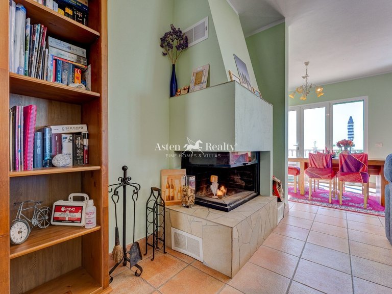 Villa for Sale in Guia De Isora, Tenerife 11