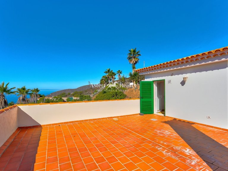 Villa for Sale in Guia De Isora, Tenerife 38