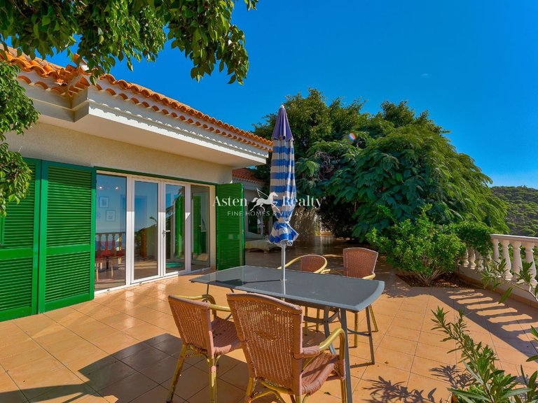 Villa for Sale in Guia De Isora, Tenerife 42