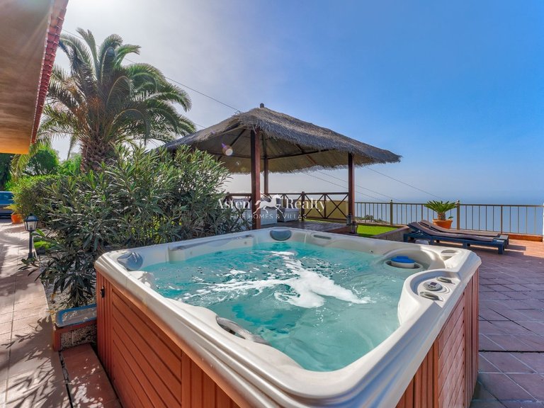 Villa for Sale in Adeje, Tenerife 6