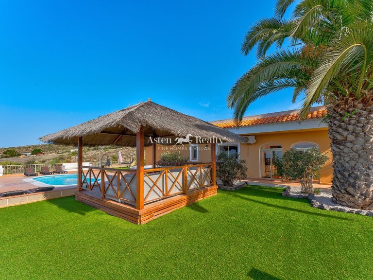 Villa for Sale in Adeje, Tenerife 8