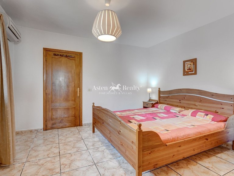 Villa for Sale in Adeje, Tenerife 15