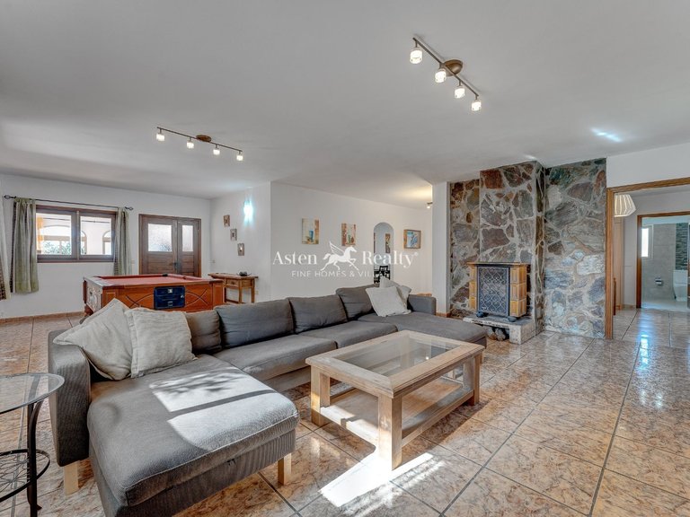 Villa for Sale in Adeje, Tenerife 13