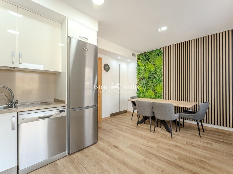 Town House for Sale in Las Galletas, Tenerife 11