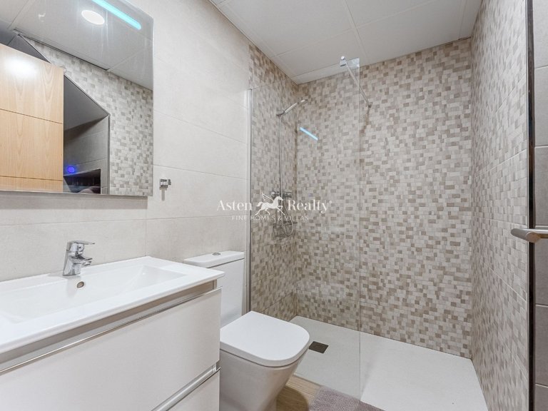 Town House for Sale in Las Galletas, Tenerife 8