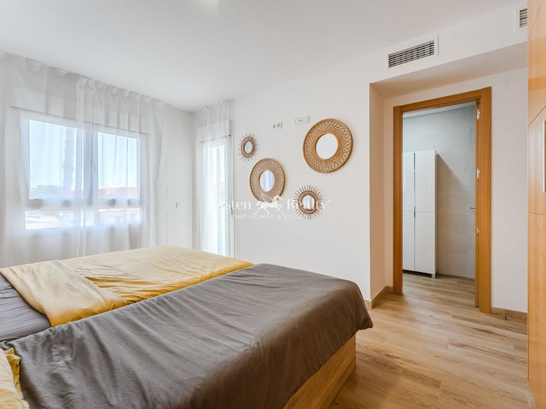 Town House for Sale in Las Galletas, Tenerife 15