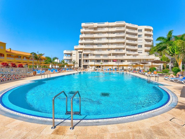 Penthouse for Sale in Acantilados De Los Gigantes, Tenerife 19