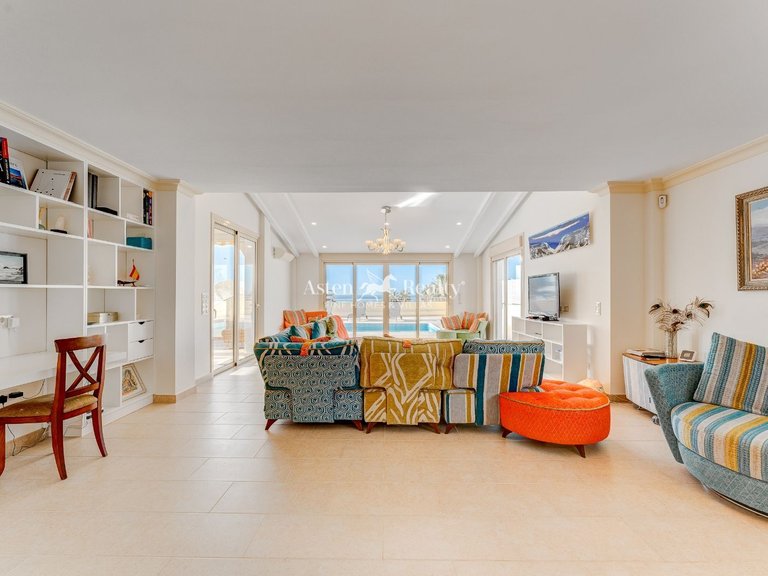 Villa for Sale in Playa Del Duque, Tenerife 12