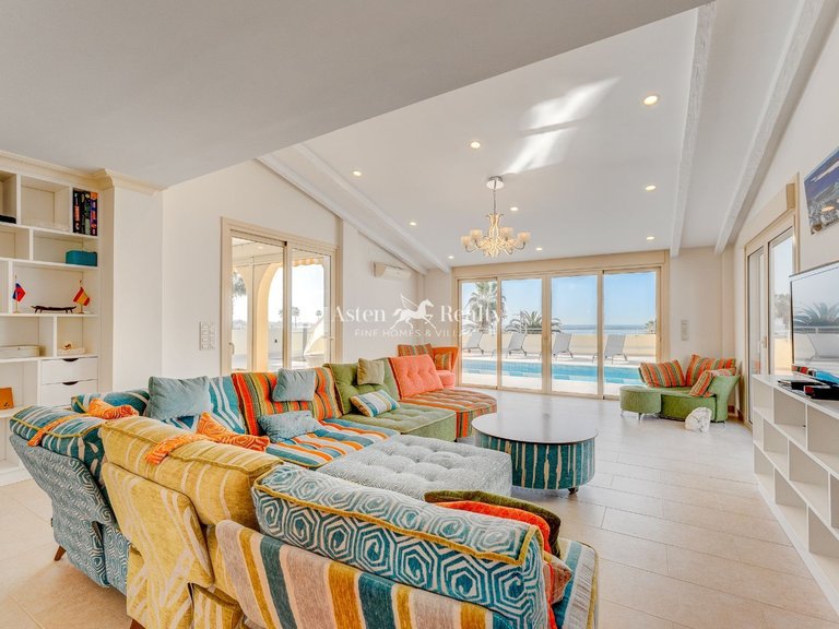 Villa for Sale in Playa Del Duque, Tenerife 14