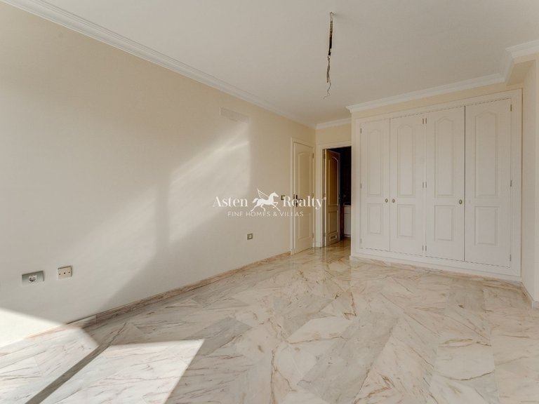 Penthouse for Sale in Acantilados De Los Gigantes, Tenerife 5
