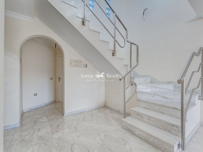 Penthouse for Sale in Acantilados De Los Gigantes, Tenerife 7
