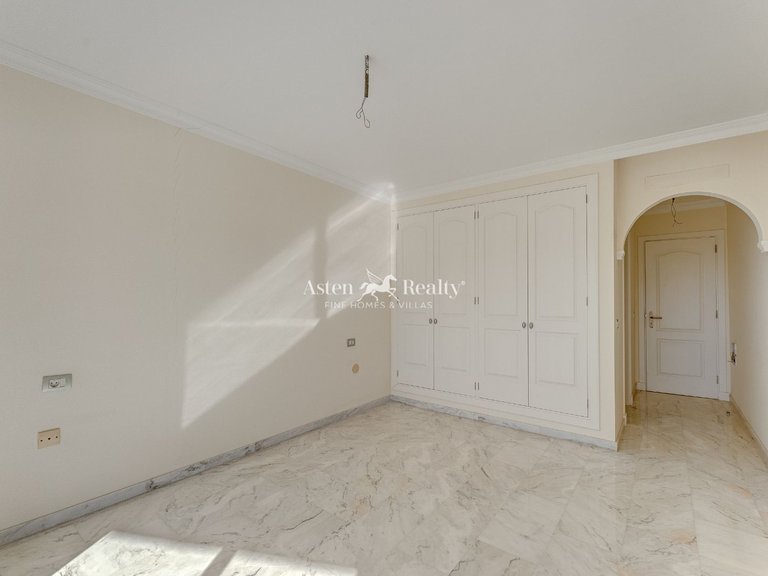 Penthouse for Sale in Acantilados De Los Gigantes, Tenerife 14