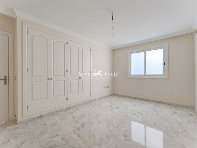 Penthouse for Sale in Acantilados De Los Gigantes, Tenerife 16