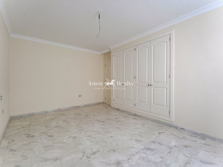 Penthouse for Sale in Acantilados De Los Gigantes, Tenerife 17
