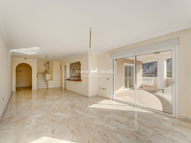 Penthouse for Sale in Acantilados De Los Gigantes, Tenerife 15