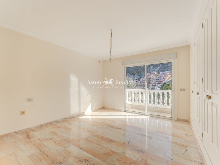 Penthouse for Sale in Acantilados De Los Gigantes, Tenerife 17