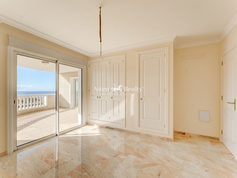 Penthouse for Sale in Acantilados De Los Gigantes, Tenerife 22