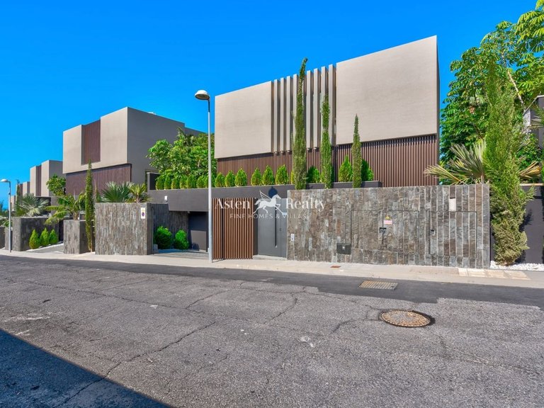 Villa for Sale in La Caleta, Tenerife 2