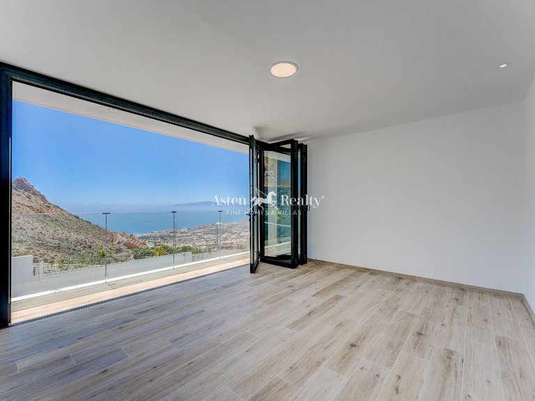 Villa for Sale in Torviscas Alto, Tenerife 41