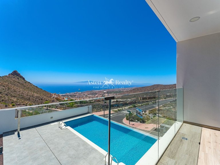 Villa for Sale in Torviscas Alto, Tenerife 44