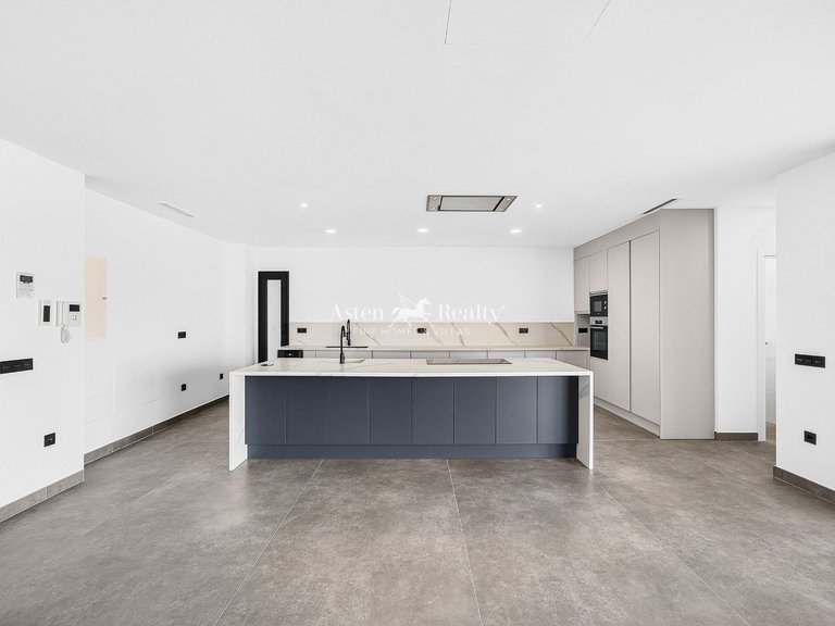 Villa for Sale in Torviscas Alto, Tenerife 14